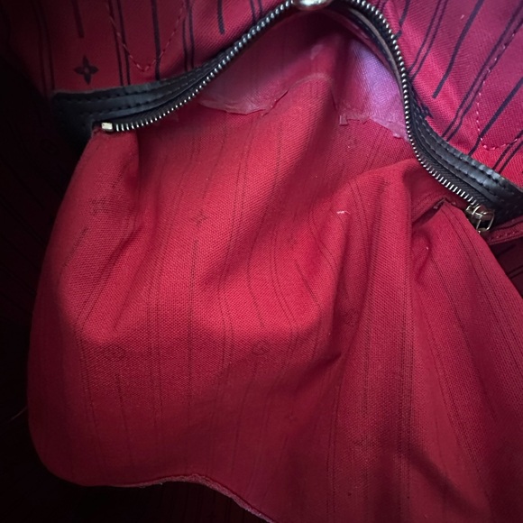 Louis Vuitton Damier Neverfull; GM size; Preloved; CLOSET CLEAR OUT!!! - Picture 10 of 17